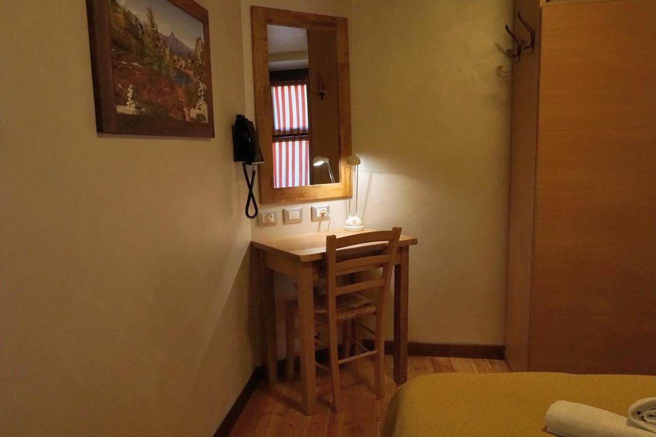 Albergo Diffuso Ceaglio Valle Maira Marmora Esterno foto